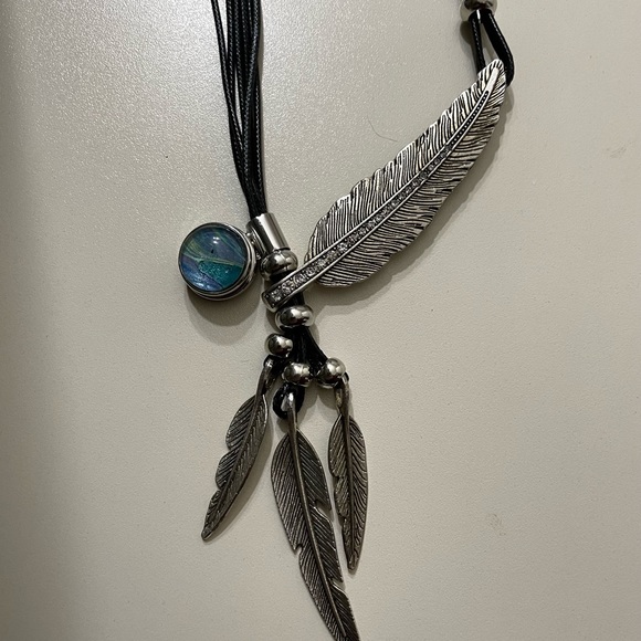 2/$20💕Necklace with magnetic stones - Picture 2 of 8